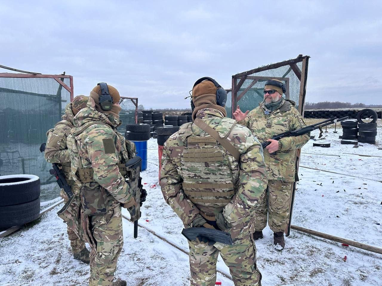 Instructor Ivan Iliukhin providing instruction to Ukrainian soldiers at GunBro Ukraine's training range